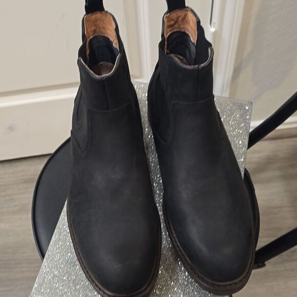 Rodd & Gunn Dargaville Chelsea Boots- Onyx - Picture 8 of 10